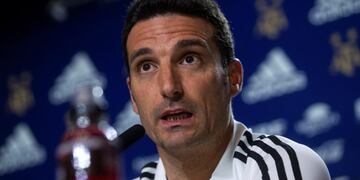 Scaloni en la conferencia de prensa (EFE)\u002E