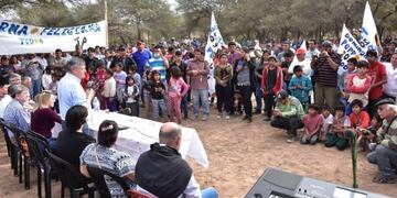 Peppo, con el acompañamiento de comunidades originarias, encabezó el acto en Nueva Pompeya\u002E (Prensa Partido Justicialista)