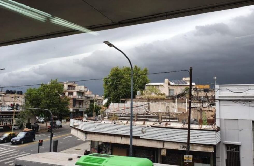 Fuertes tormentas afectan a la Ciudad de Buenos Aires