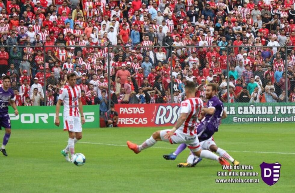 Instituto está a cinco unidades de la punta