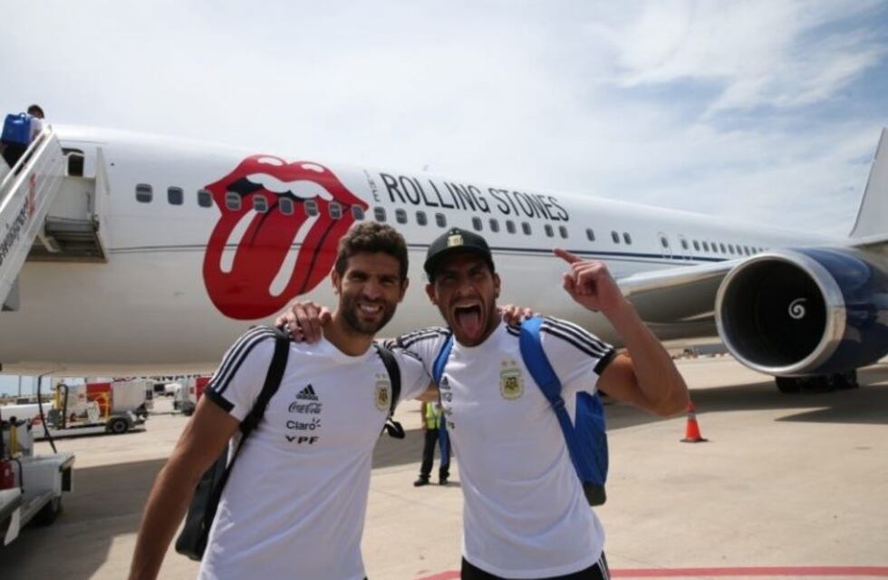La Selección viajó a Rusia en un avión de los Rolling Stones