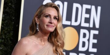 Julia Roberts salió a hacer las compras en plena pandemia con barbijo, guantes y anteojos de sol