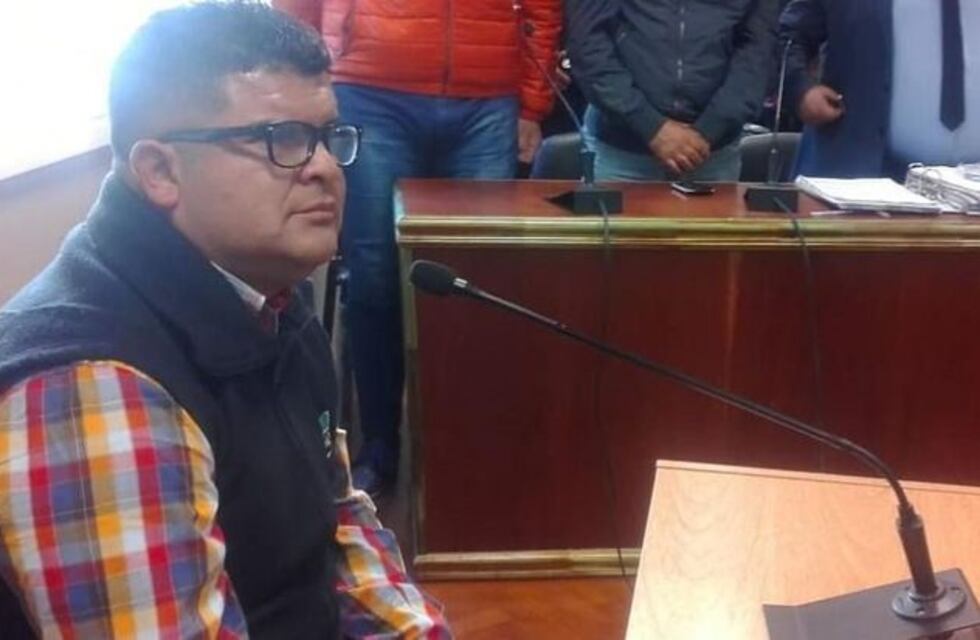 Un hombre se sacó el ojo de vidrio en pleno juicio para demostrar la violencia que sufrió
