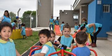 desde la Municipalidad de Santa Ros se tomó la determinación de n interrumpir el trabajo en las tres Salas Cuna de la ciudad\u002E