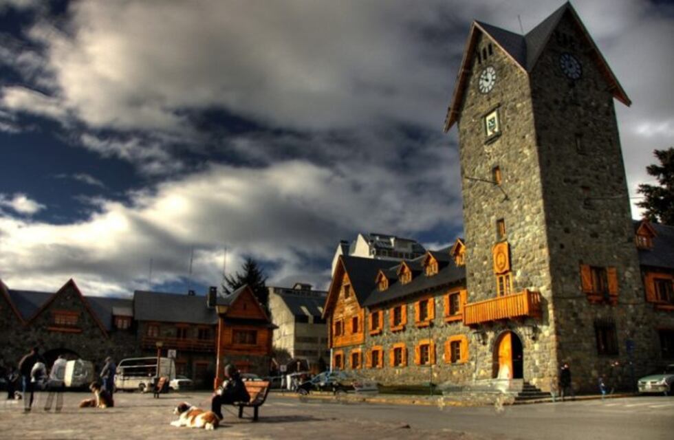 Bariloche: un otoño sin turistas, egresados y chocolate