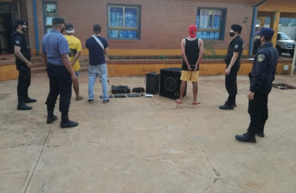 Detienen a tres conocidos ladrones por el robo a una Iglesia