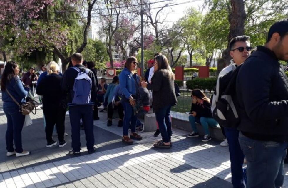 Trabajadores de salud se convocaron nuevamente para solicitar el pase a planta