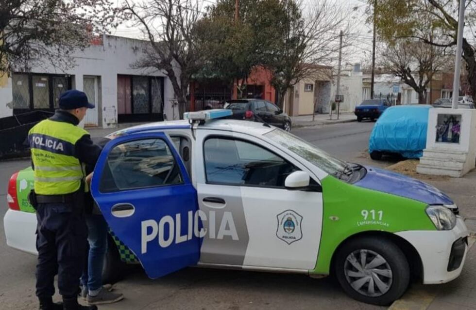 Punta Alta: Intentó robarle la cartera a una mujer y fue detenido
