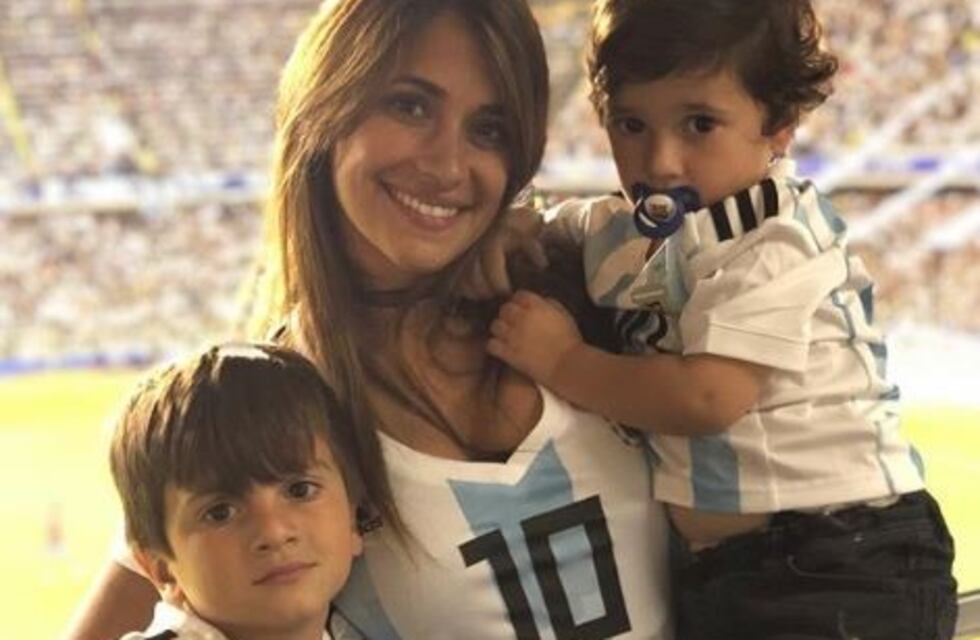 La foto tierna que Lionel Messi le sacó a Antonela Roccuzzo junto a Mateo