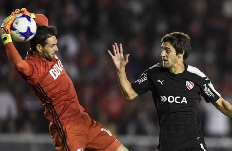 A Lux se le fue la mano y River perdió con Independiente