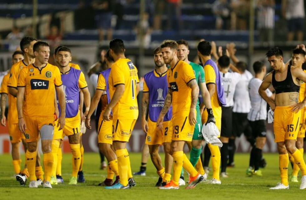 Central cayó 2 a 0 ante Libertad y se complicó en la Libertadores