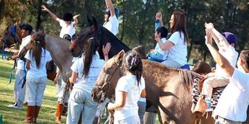 A través de la recreación, esta terapia logra cumplir con objetivos terapéuticos\u002E