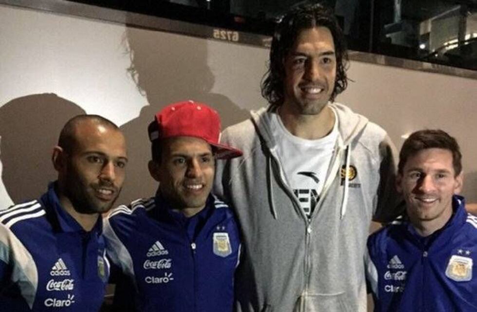 El homenaje de Messi a Scola: “Un gran referente del deporte argentino y de todo el mundo”