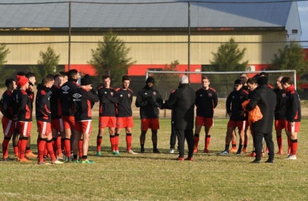 ¿Newell's suma a otro ignoto atacante?