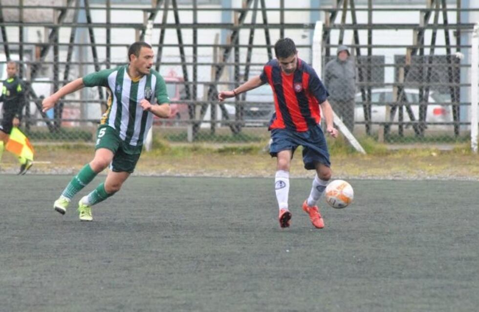 Los Cuervos rescataron un empate ante Boxing