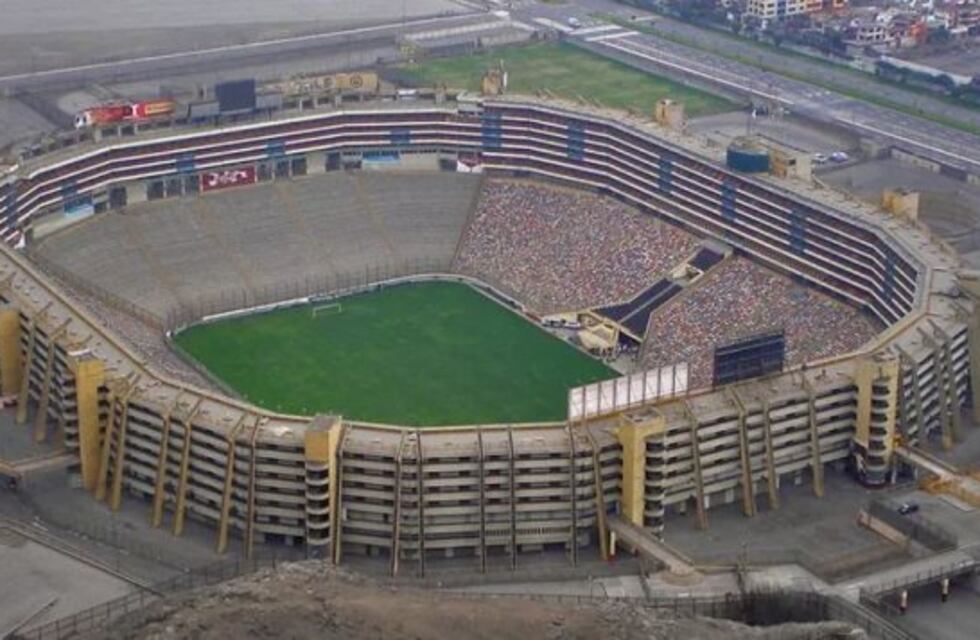 Cómo es el estadio Monumental de Lima, que albergará la final de la Copa Libertadores entre River y Flamengo