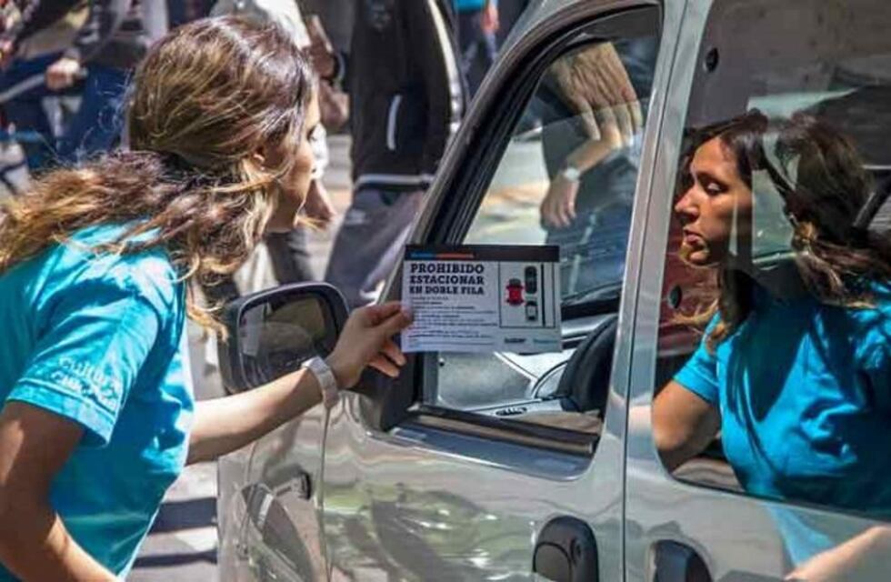 Municipio lanzó una campaña de educación vial para erradicar la doble fila