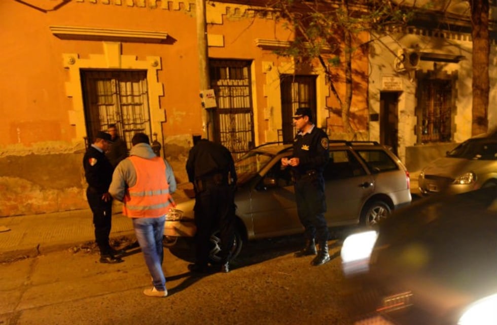 Detienen a un naranjita que le robó a la conductora de un vehículo