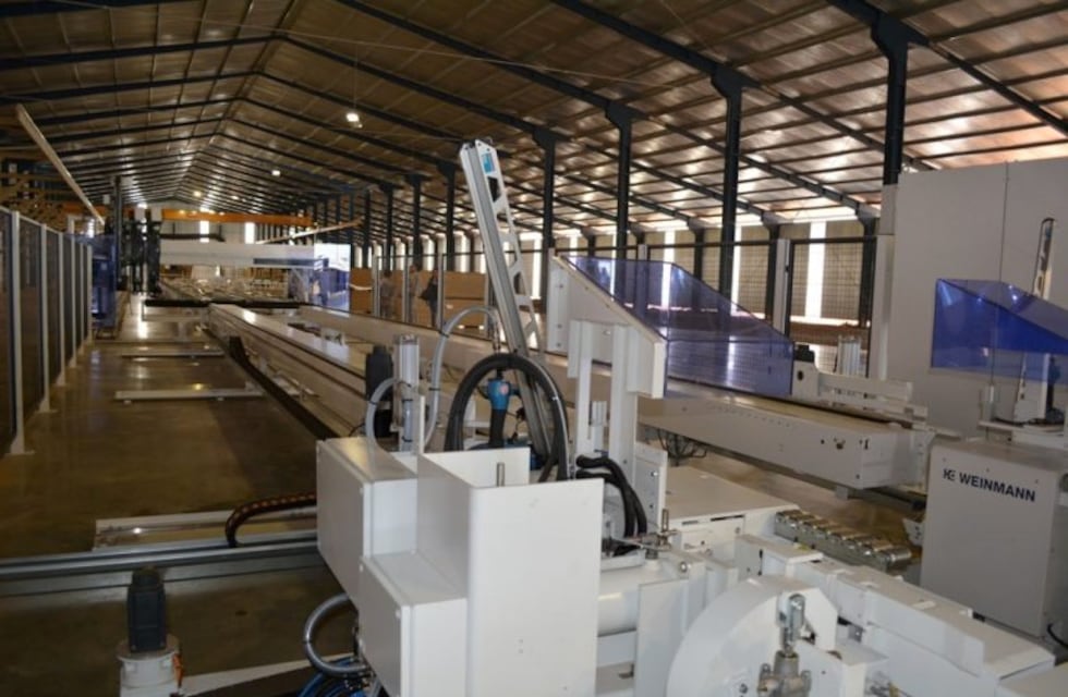 Arrancó la mayor fábrica de casas de madera de América Latina