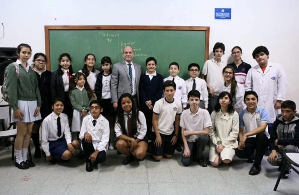 Educación habilitó una línea 24 horas para recibir denuncias
