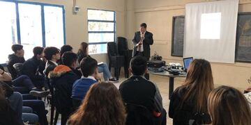 Estudiantes participaron de talleres sobre odio y ciberterrorismo\u002E (Comunicación Gobierno Tucumán)