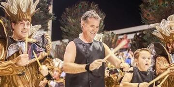 Esteban Martín Piaggio y su hijo Bautista - Intendente de Gualeguaychú en el Carnaval del País\nCrédito: Instagran