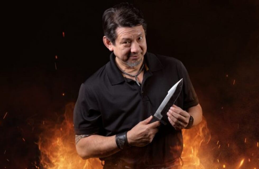 Doug Marcaida y lo nuevo de 'Desafío sobre Fuego Latinoamérica': "Forjar cuchillos no es solo para hombres"