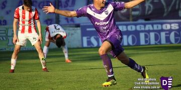 El juvenil Marcos Arturia aseguró el triunfo para el Viola, ante un Instituto frágil\u002E