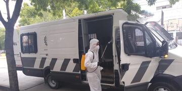 Desinfección de móviles policiales en Mendoza\u002E