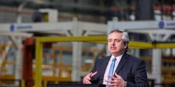 Alberto Fernández en el acto por el día de la industria\u002E