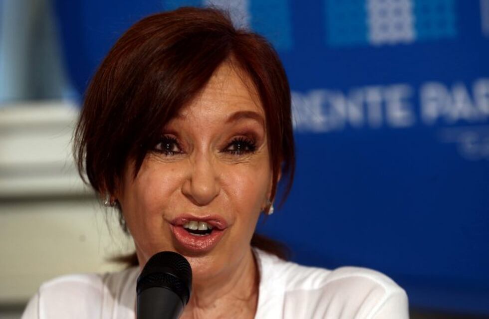 Cristina Kirchner, contra el Gobierno: "¿Son, se hacen o piensan que somos estúpidos?"