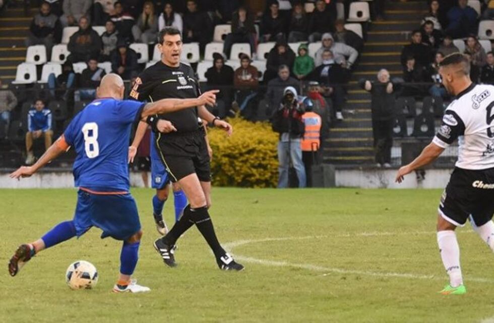 El Cholo Guiñazú recordó el histórico gol del ascenso de Talleres