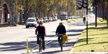 La Municipalidad abrió ciclovías temporales por la pandemia\u002E (@munirosario)