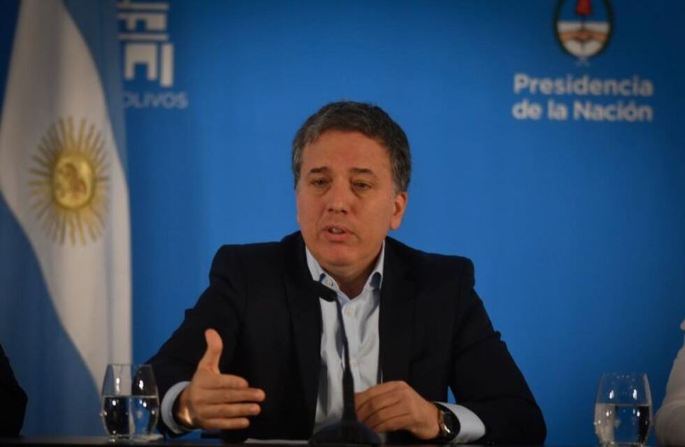 Dujovne vinculó las medidas con el "inicio de una nueva etapa"