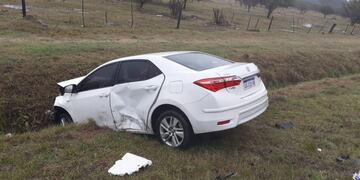 El directivo canalla iba a bordo de un Toyota Corolla\u002E (@radio2rosario)