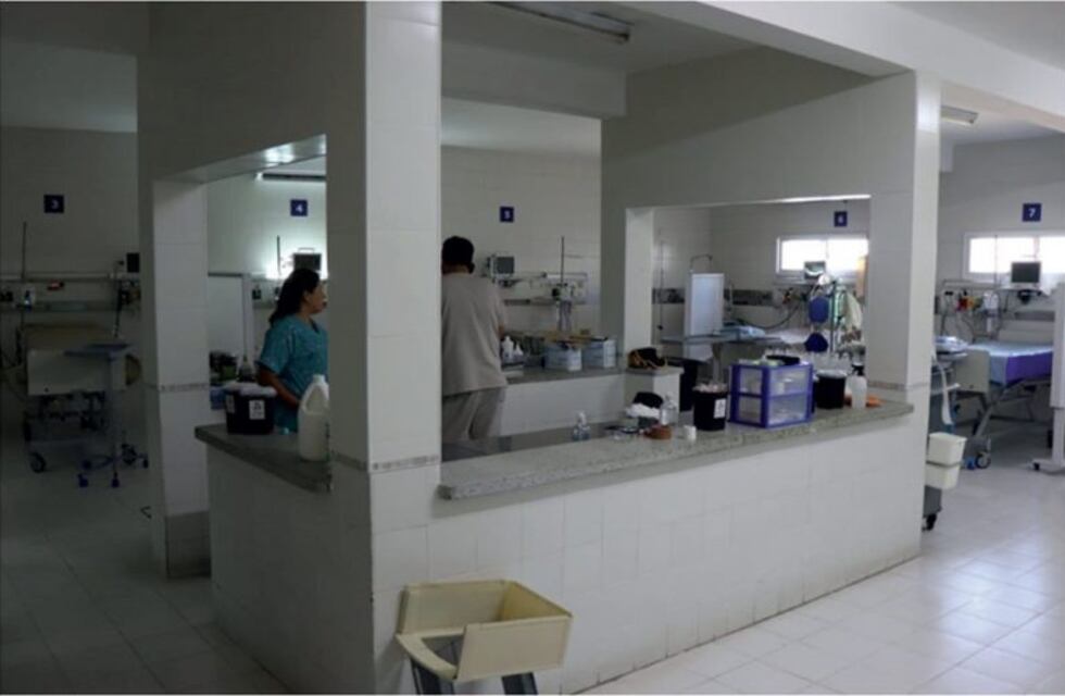 Los hospitales de la capital suman camas de internación y terapia intensiva