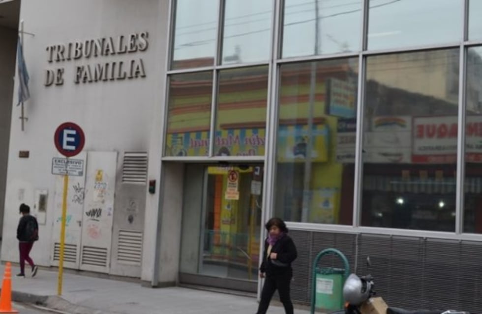 Fallo inédito en Córdoba: una mujer deberá pagar la cuota alimentaria de su hijastra
