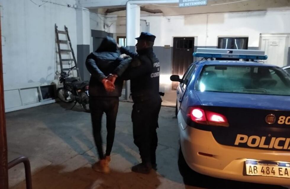 Alta Gracia: tras una persecución quedaron detenido tres sujetos por asaltar a un remisero