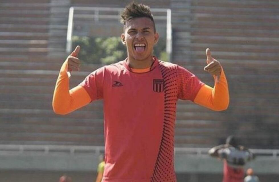 Tanto insistió que lo consiguió: Central acordó la llegada de Vergara