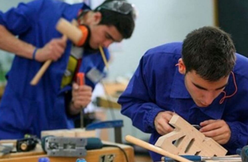 Abiertas las inscripciones al programa "Jóvenes con más y mejor trabajo"
