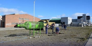 Instalan punto de reciclaje de botellas plásticas en la ría