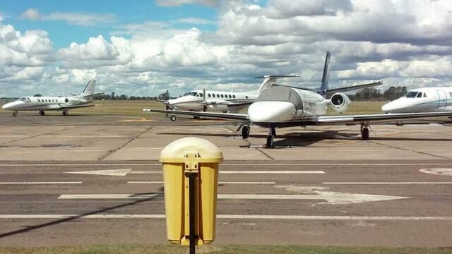 Aviones privados en el acto de La Pampa (La Nación)