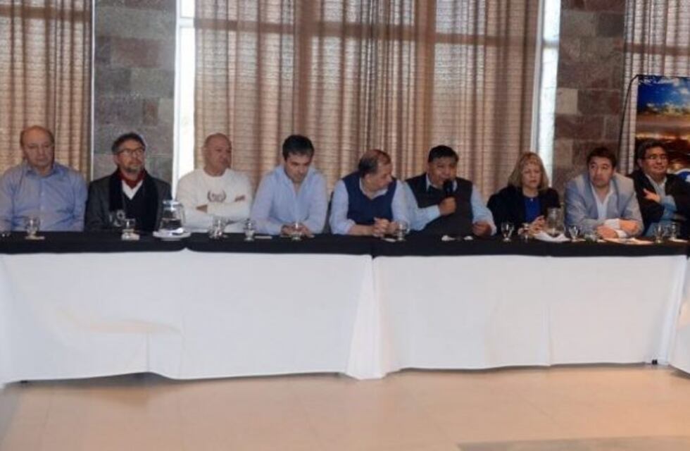 Debate informativo sobre el  desarrollo productivo minero en la Meseta Central de Chubut