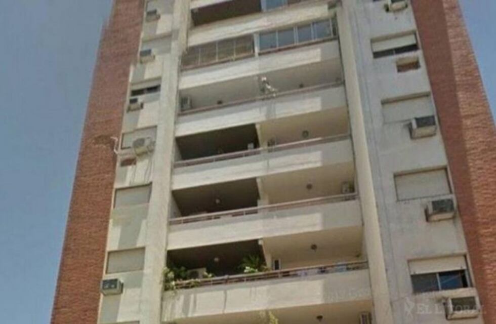 Durante la Nochebuena, robaron once departamentos de un edificio de Corrientes