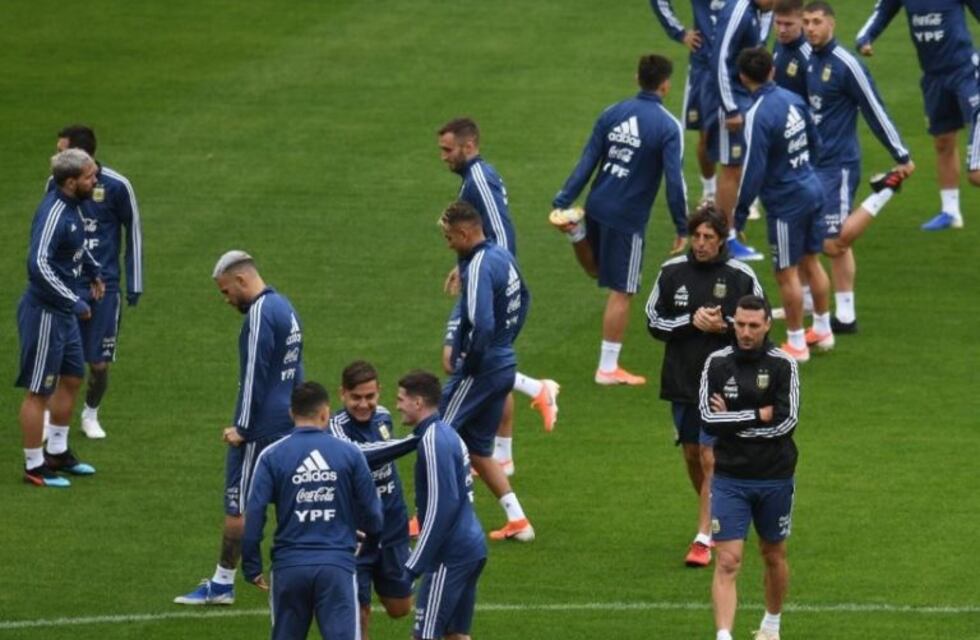 La Selección Argentina entrenó por última vez en Brasil de cara al partido con Chile