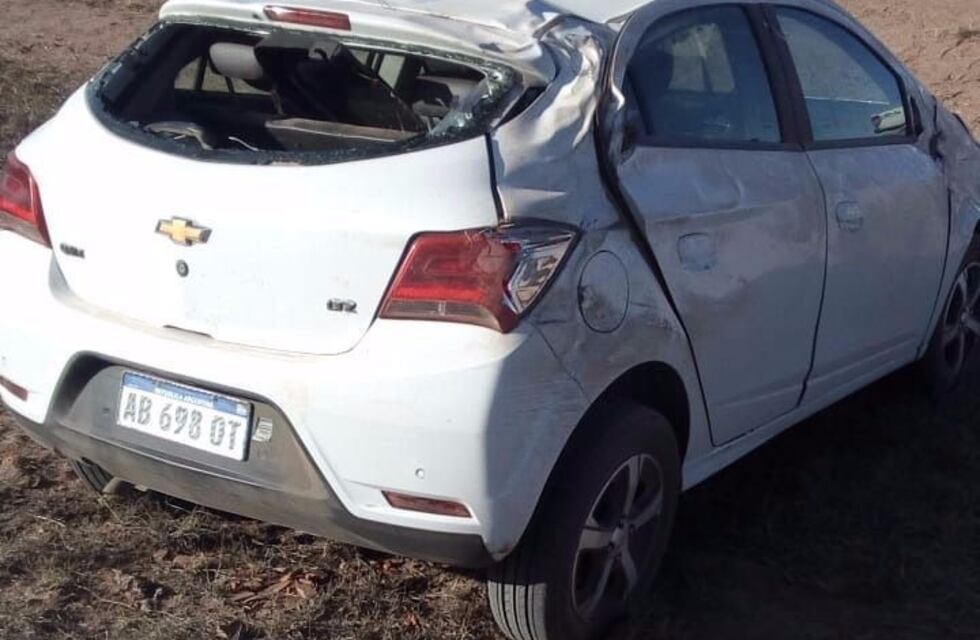 Un grupo de turistas se accidentó en la ruta 147