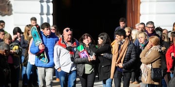 Velorio de los chicos fallecidos tras una persecución con la policía en San Miguel del Monte (Foto: Luciano Thierberger)