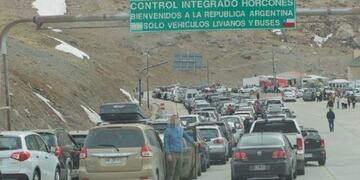 Cuarentena para mendocinos que vuelvan de Chile y Brasil\u002E