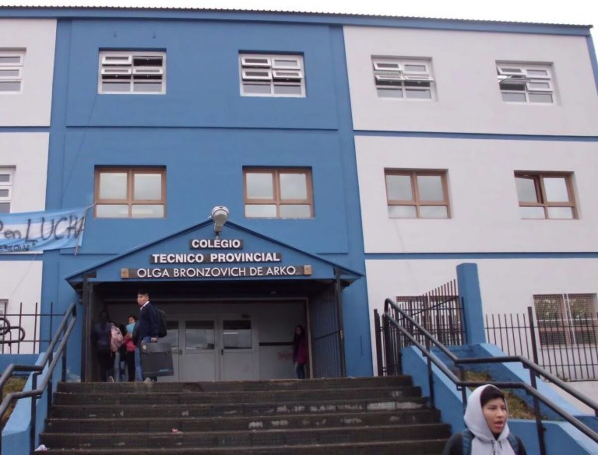 Colegio EPET, Ushuaia