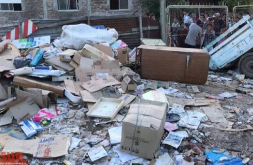 Hallaron a dos nenes muertos dentro de una heladera en Quilmes